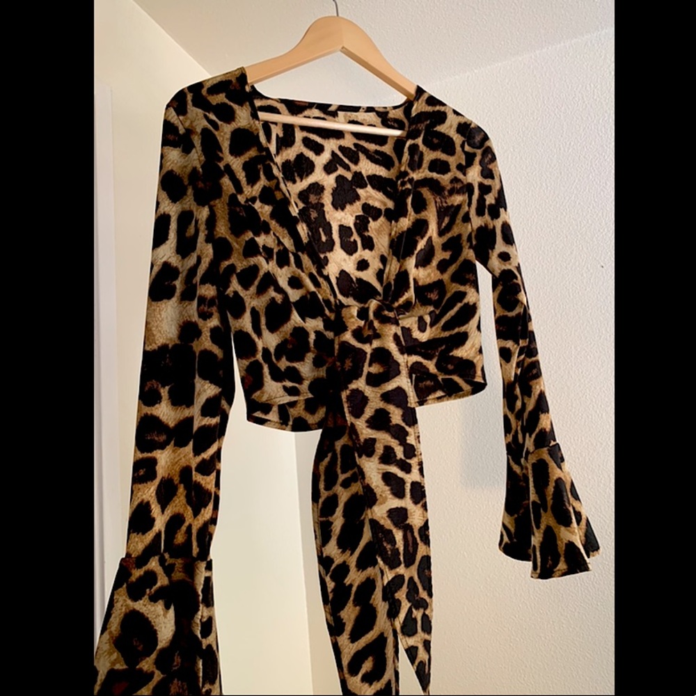 Vintage Sexy Leopard Lantern Crop Tie Silk Shirt
